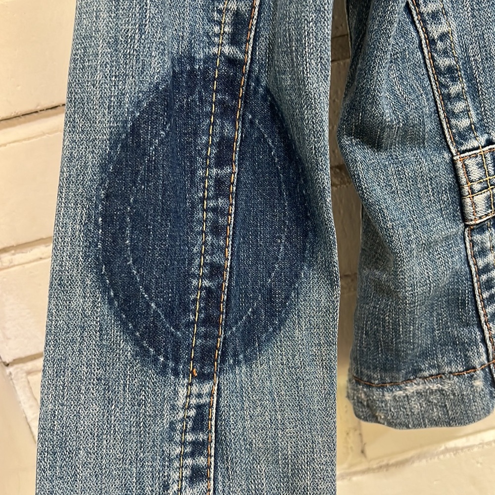 True Religion Distressed Blue Jean Jacket Raw Hem Collar, Pockets, & Cuffs Small - Picture 10 of 12